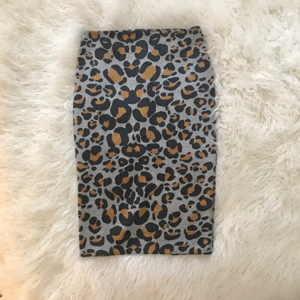 High Waist Leopard Pencil Skirt